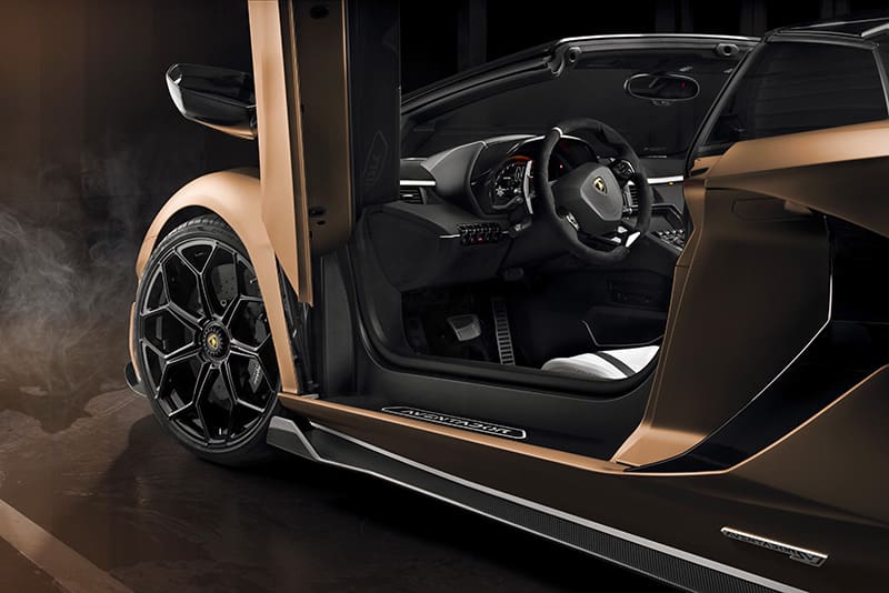 Aventador SVJ Roadster