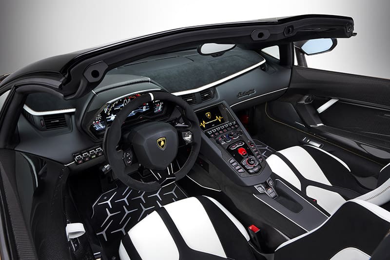 Aventador SVJ Roadster