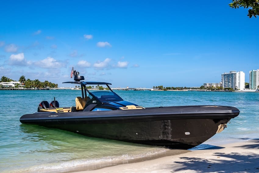 technohull explorer 40 Miami