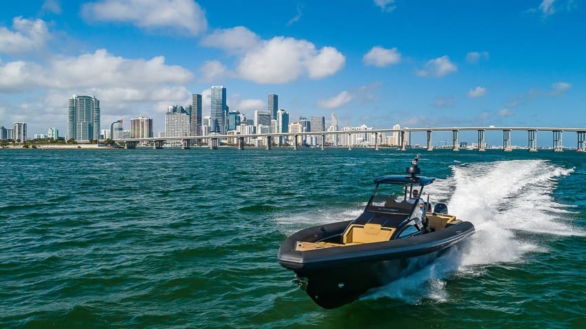 technohull explorer 40 Miami